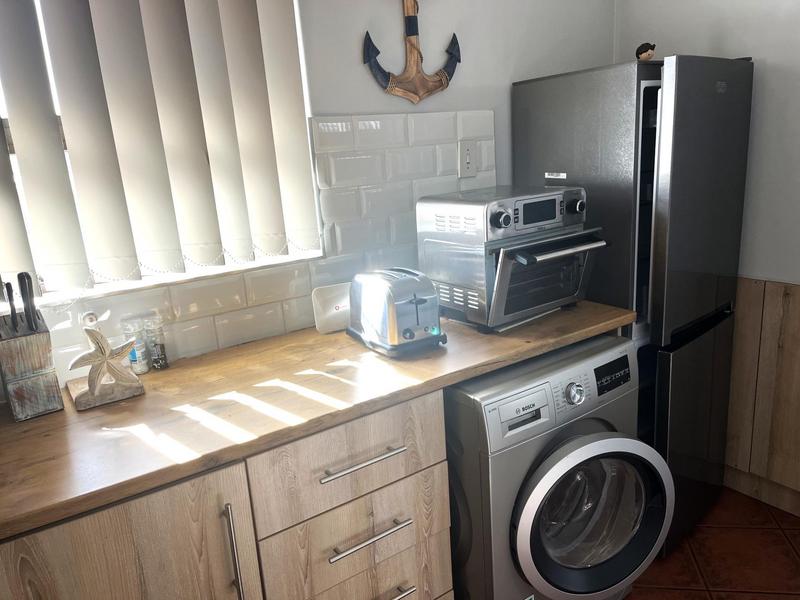 1 Bedroom Property for Sale in Hartenbos Central Western Cape